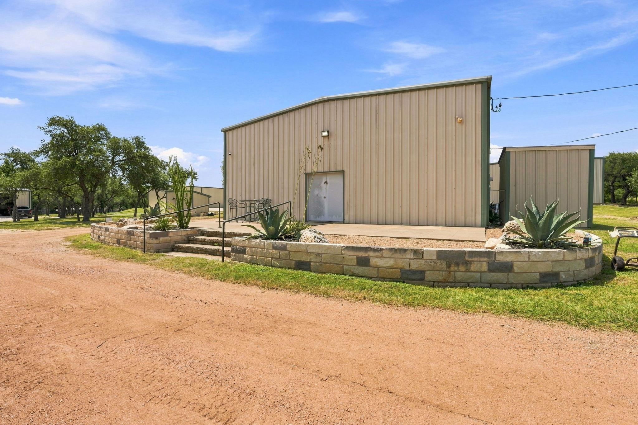 7748 E Us Highway 290 None #5 Property Photo 16