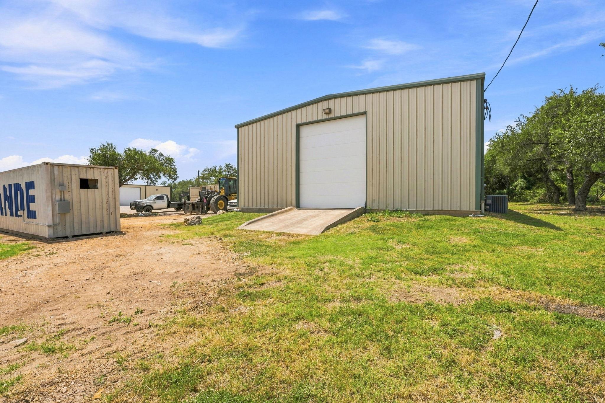 7748 E Us Highway 290 None #5 Property Photo 17