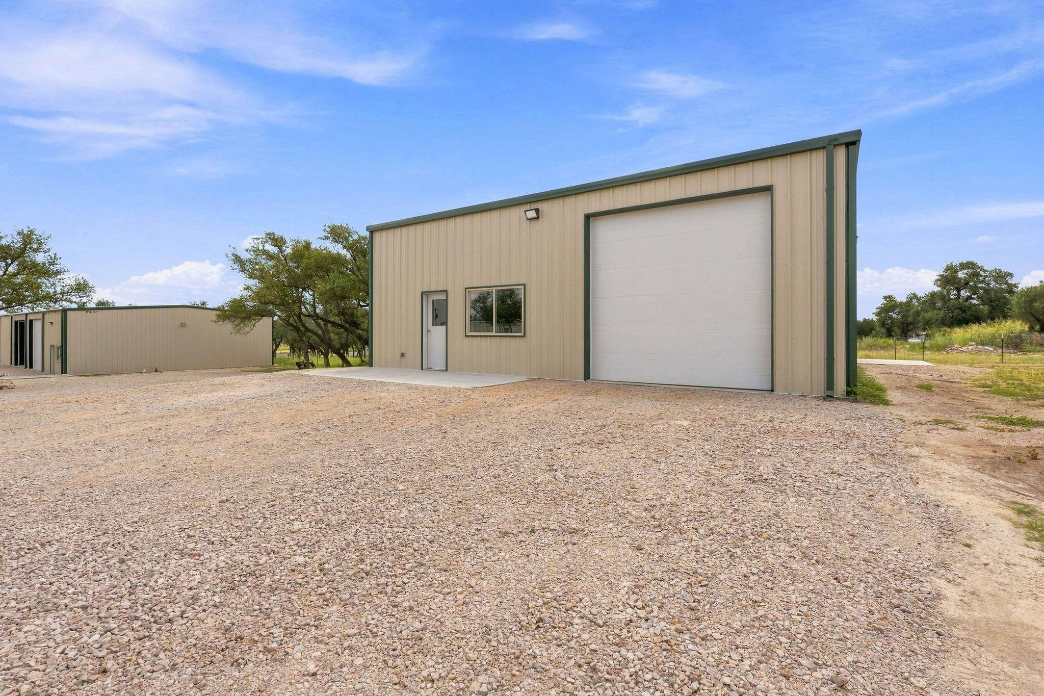7748 E Us Highway 290 None #5 Property Photo 22