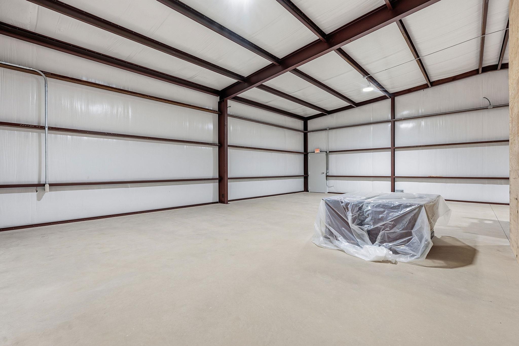 7748 E Us Highway 290 None #5 Property Photo 23