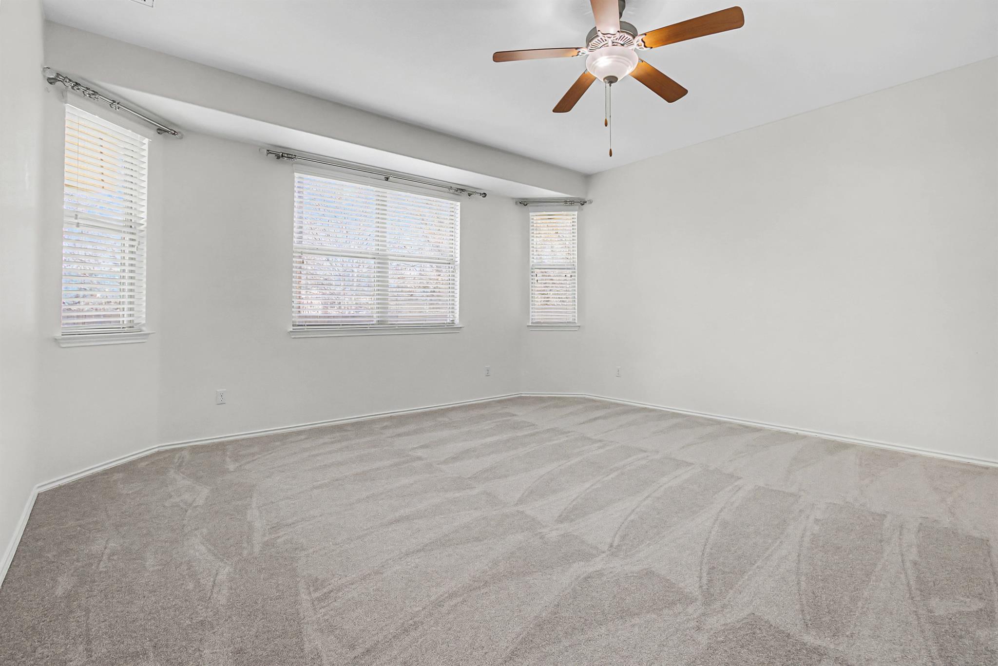 501 Silver Trl Property Photo 8