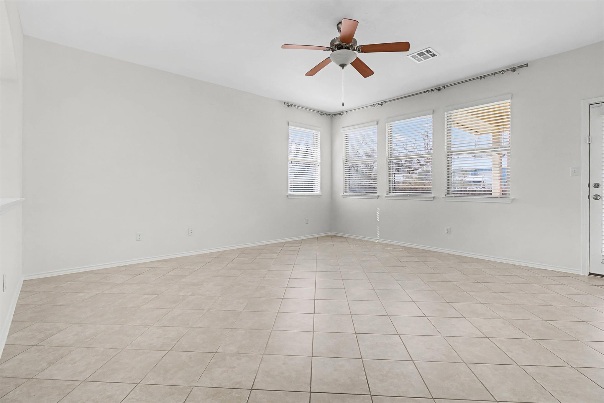 501 Silver Trl Property Photo 11
