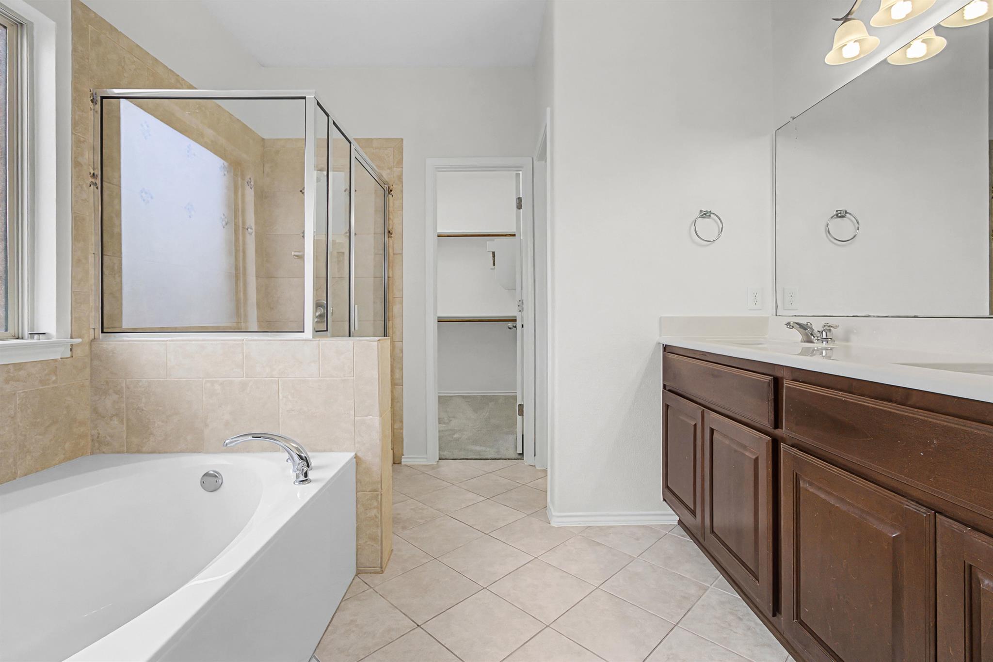 501 Silver Trl Property Photo 13