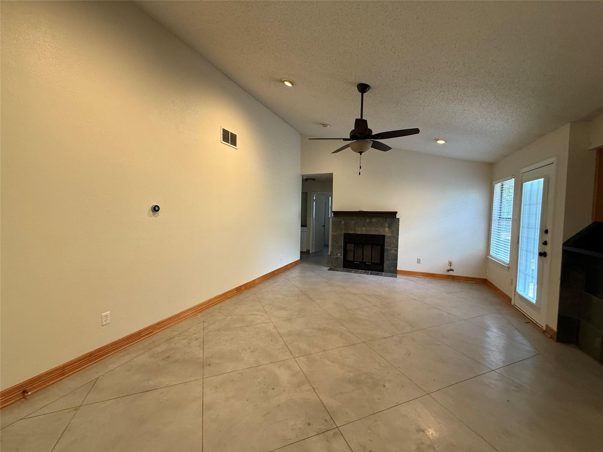 12902 Covington Trl Property Photo 2