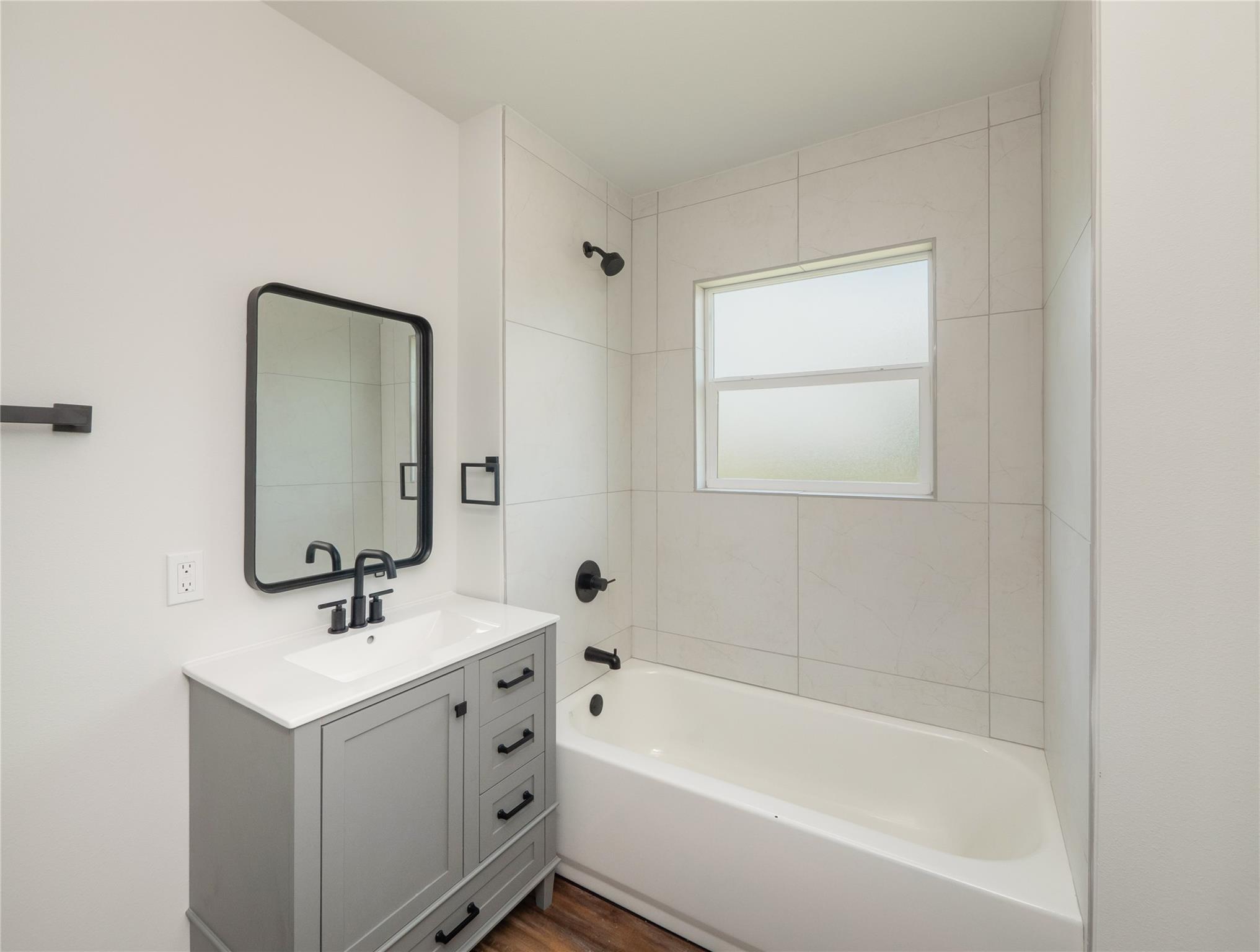 109 Elizabeth Dr Property Photo 24