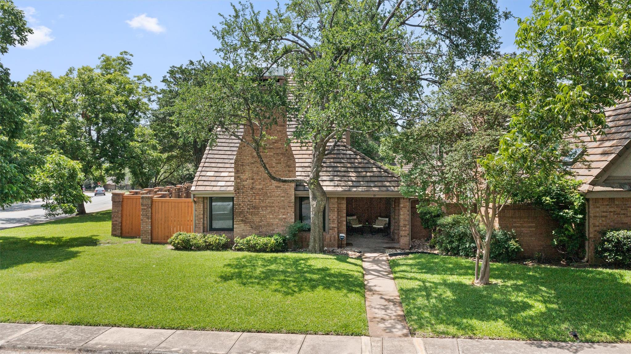 11310 Spicewood Club Dr #19 Property Photo 3