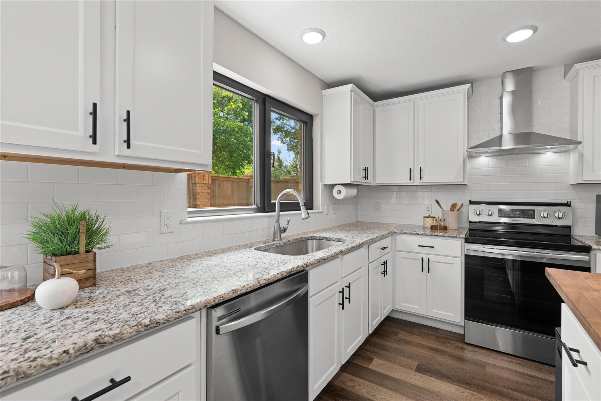 11310 Spicewood Club Dr #19 Property Photo 11