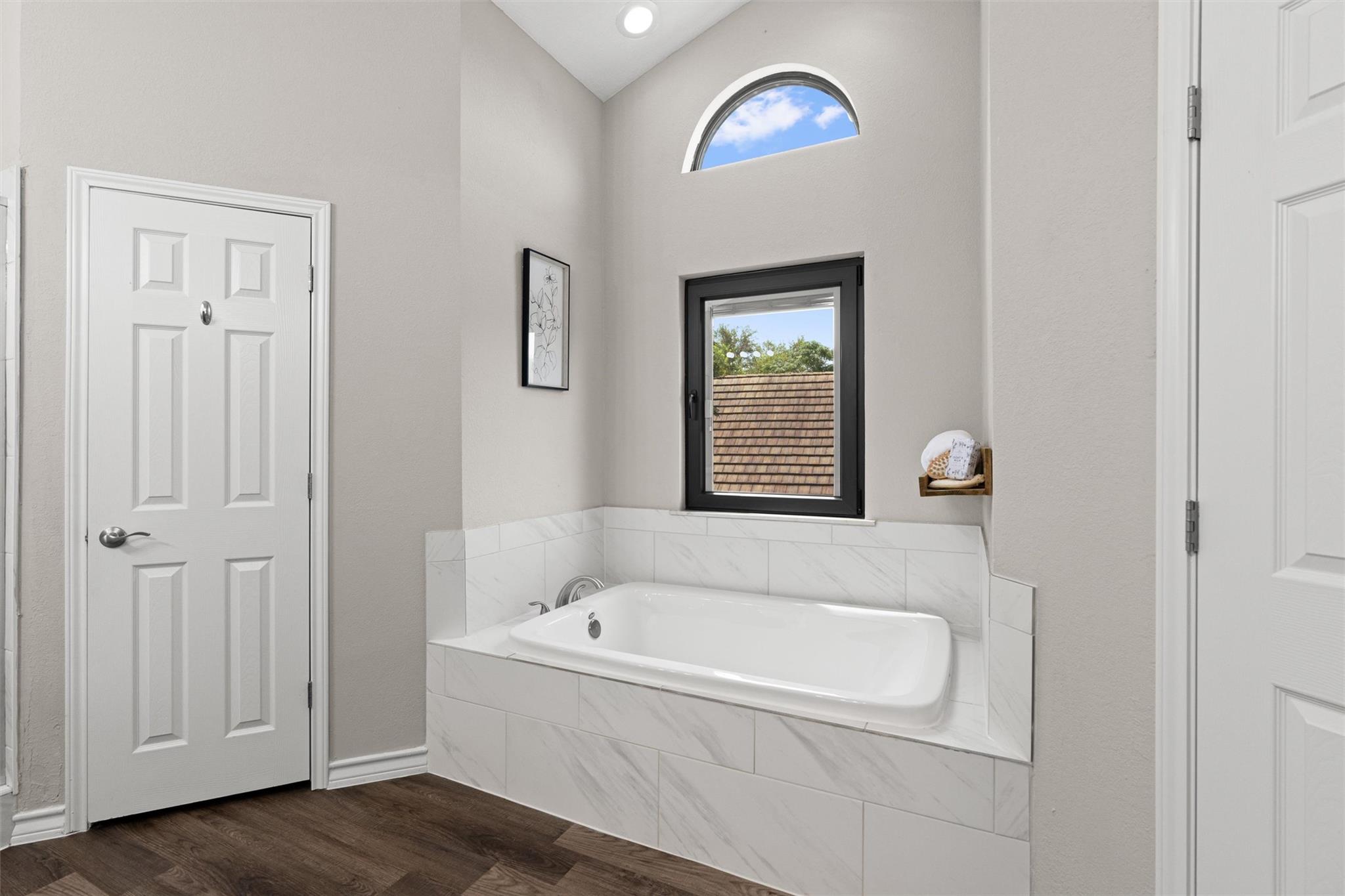11310 Spicewood Club Dr #19 Property Photo 22