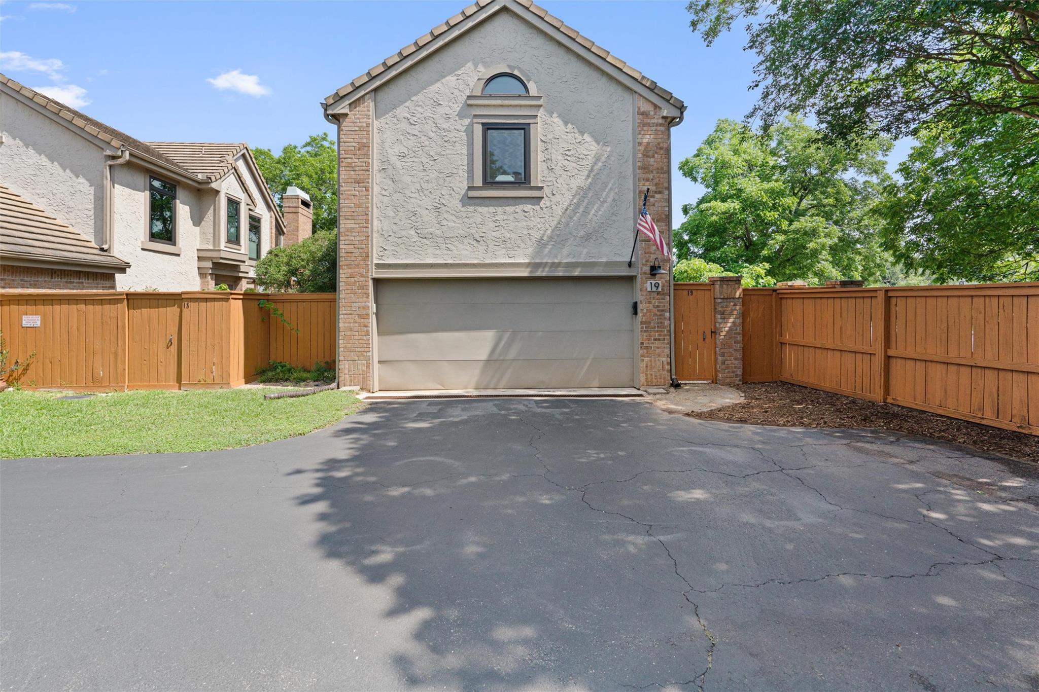 11310 Spicewood Club Dr #19 Property Photo 29