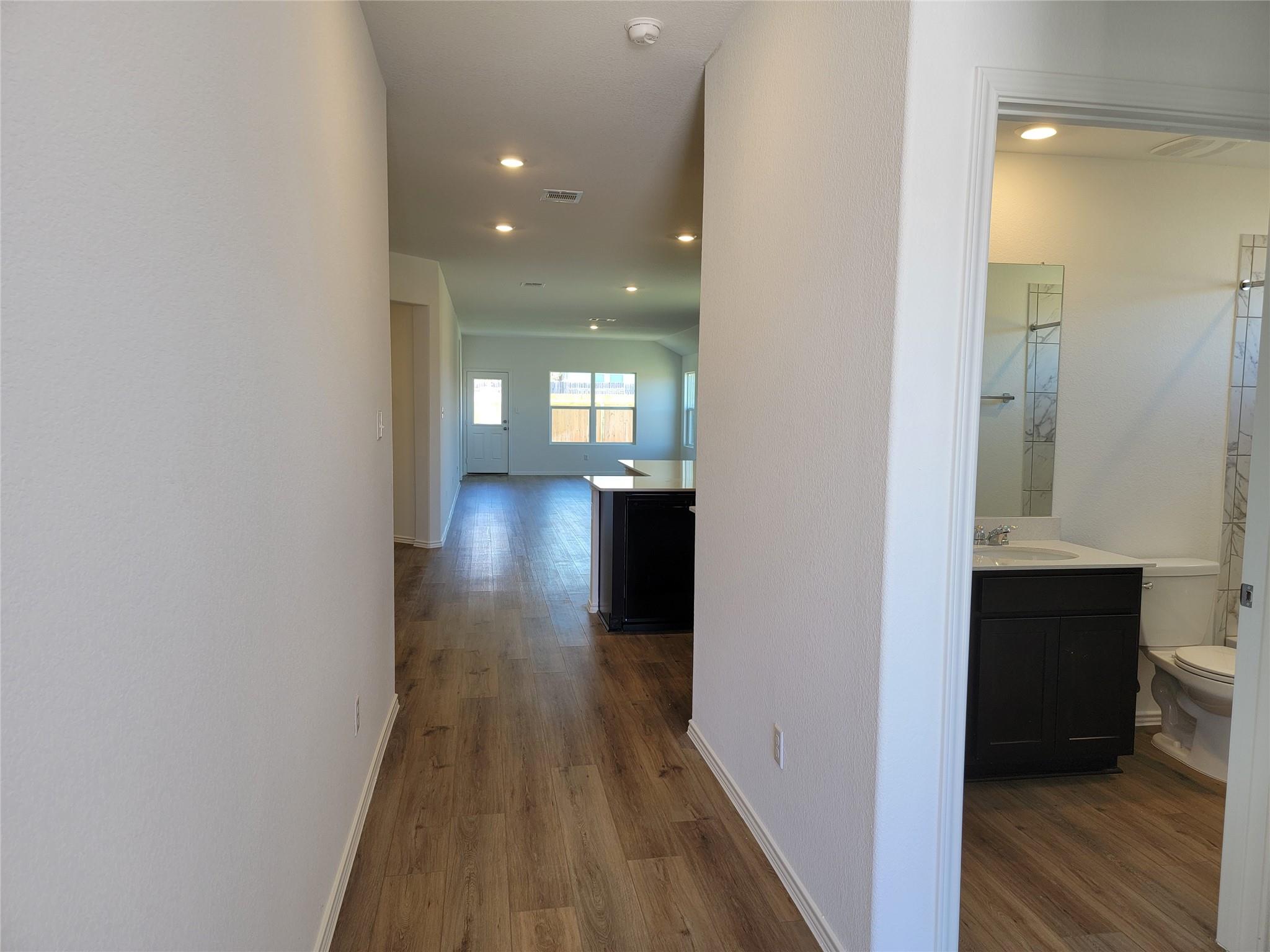 100 Montego St Property Photo 5