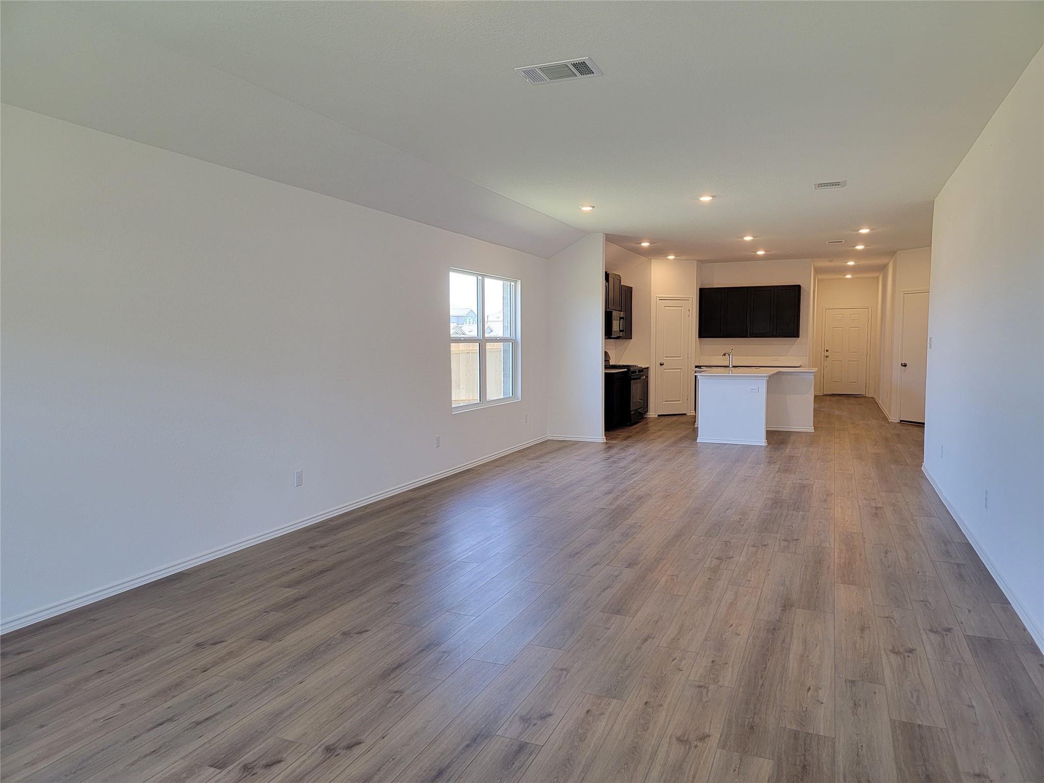 100 Montego St Property Photo 12