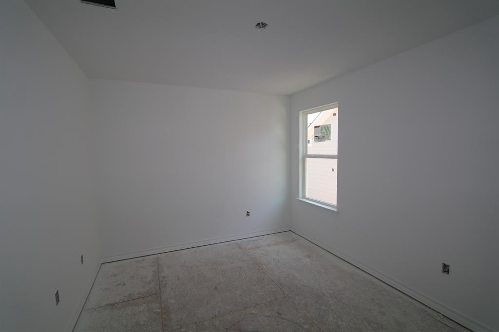 2910 Bronx Dr Property Photo 7