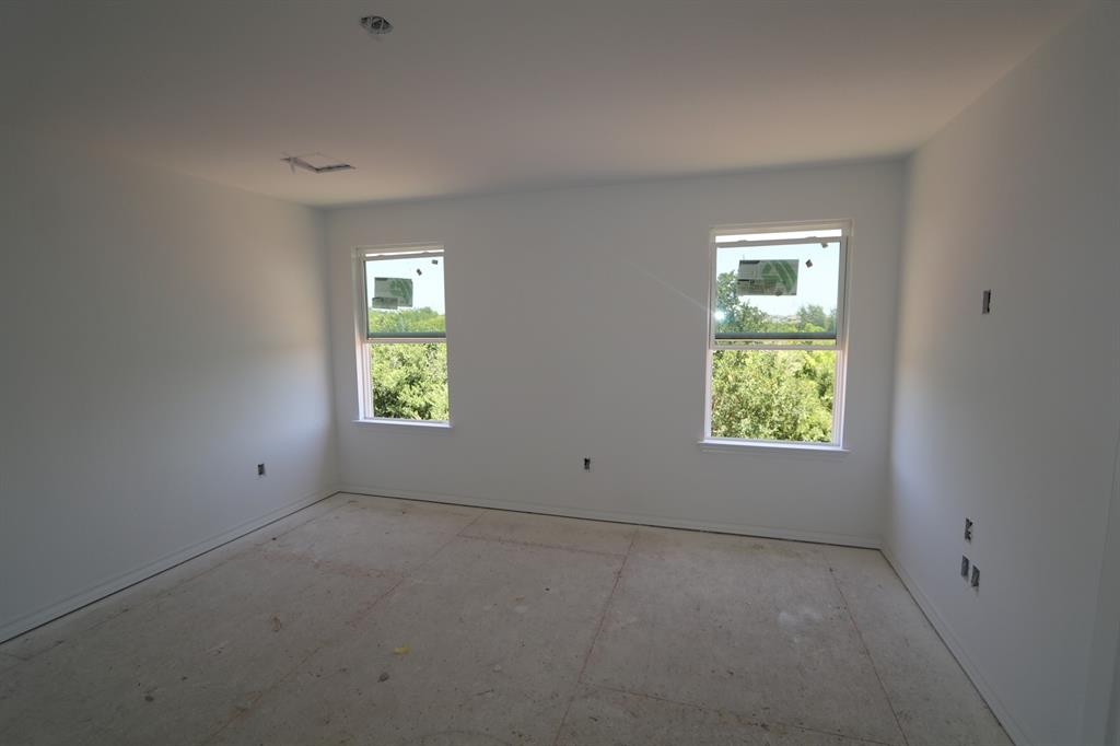 2910 Bronx Dr Property Photo 9
