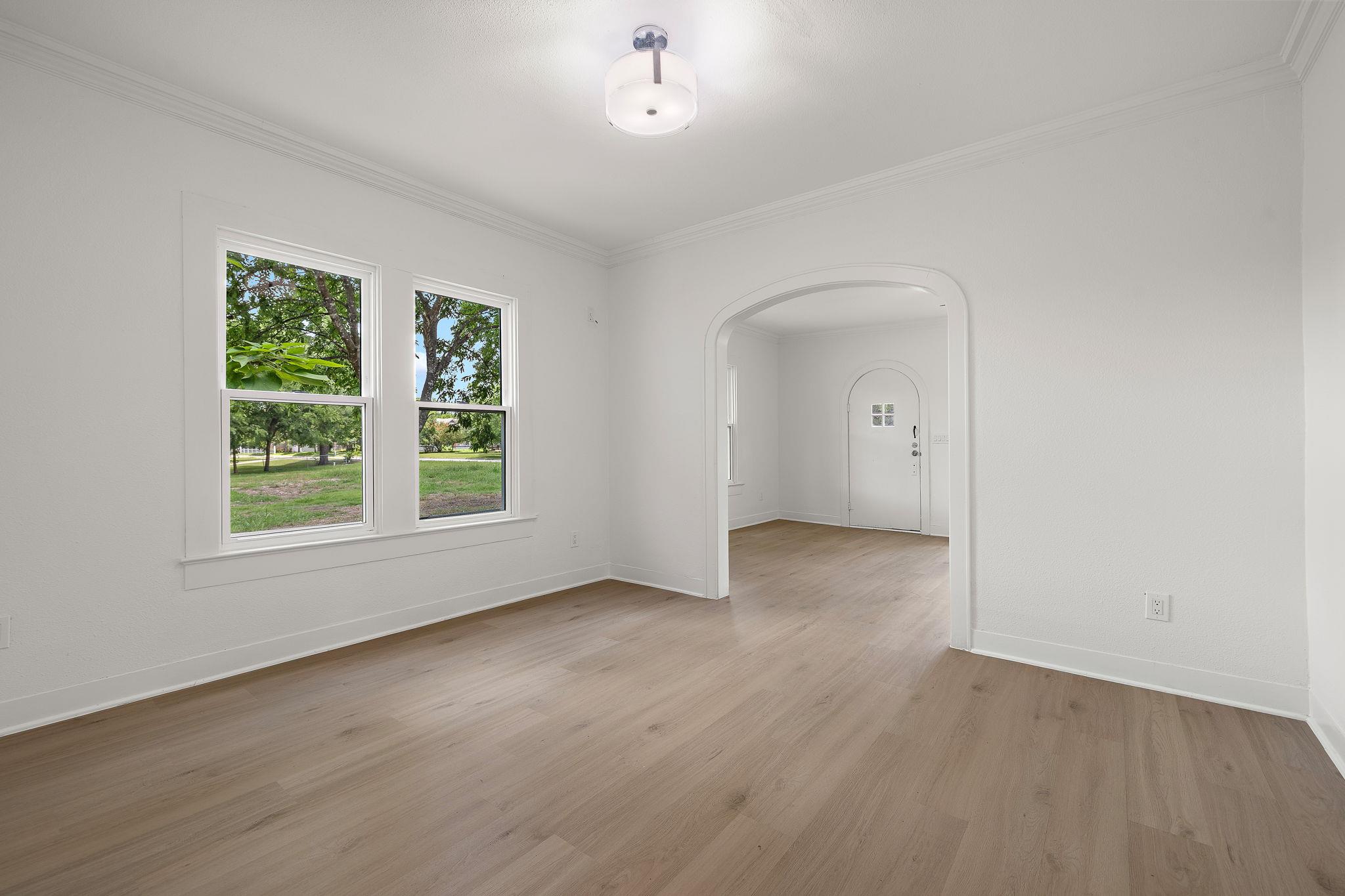 1301 Sloan St Property Photo 11