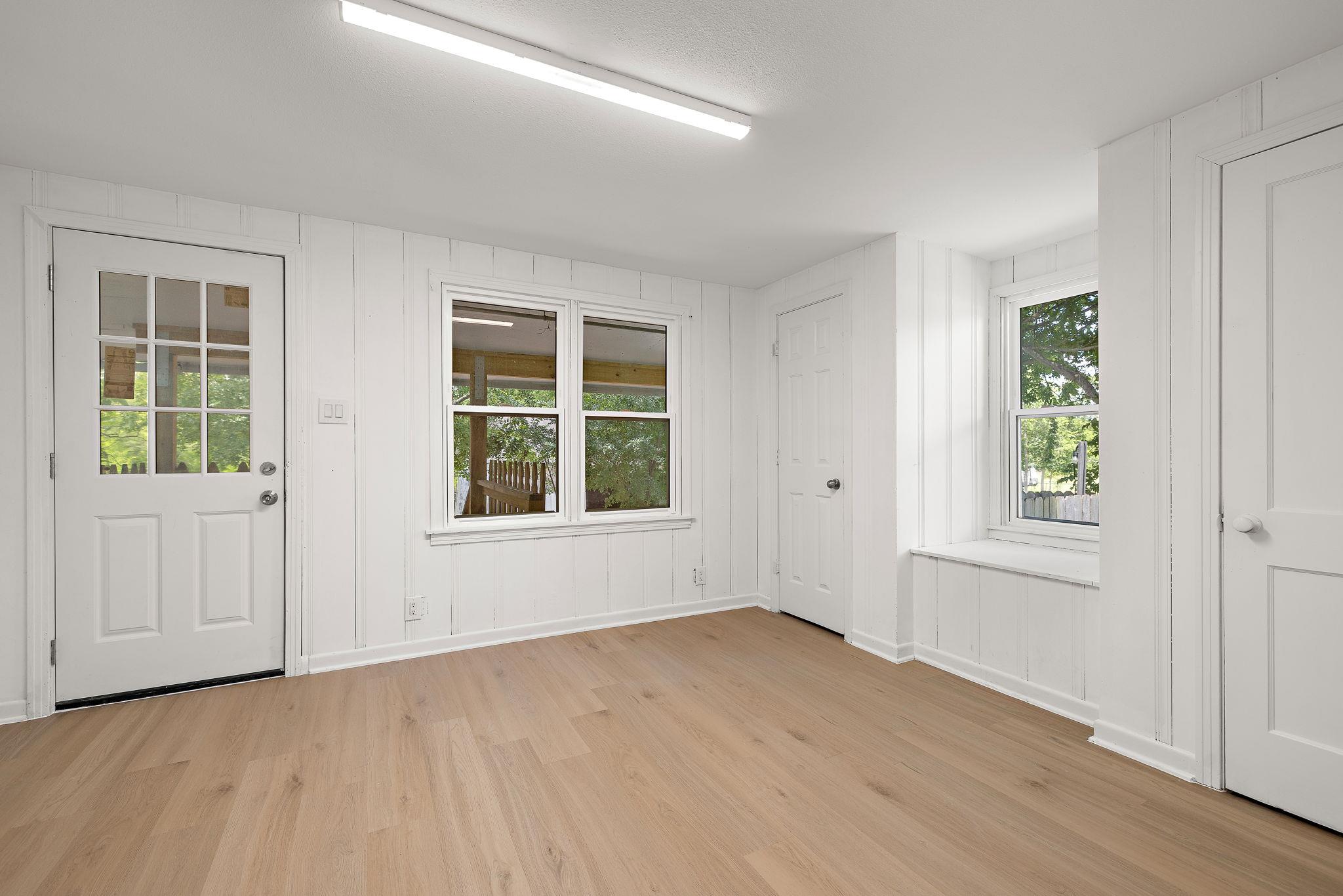 1301 Sloan St Property Photo 15