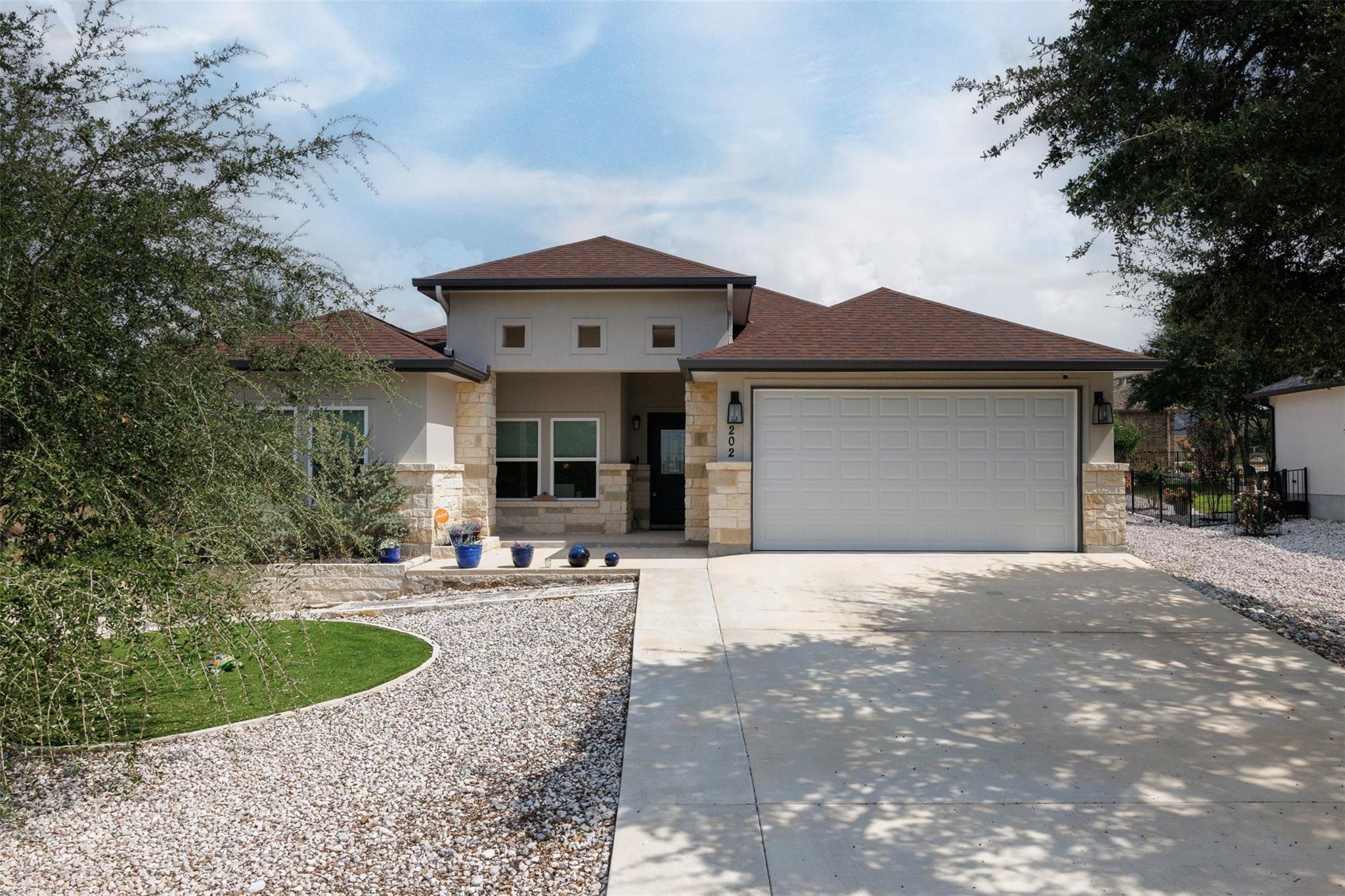 202 ROY NICHOLS DR None Property Photo 1