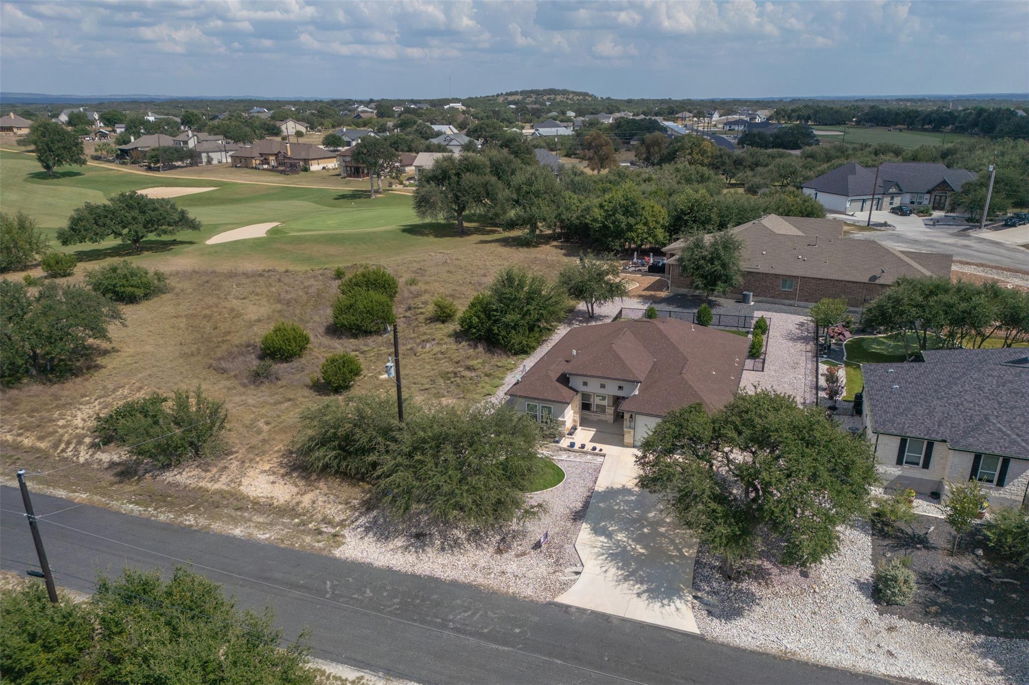 202 Roy Nichols Dr None Property Photo 3