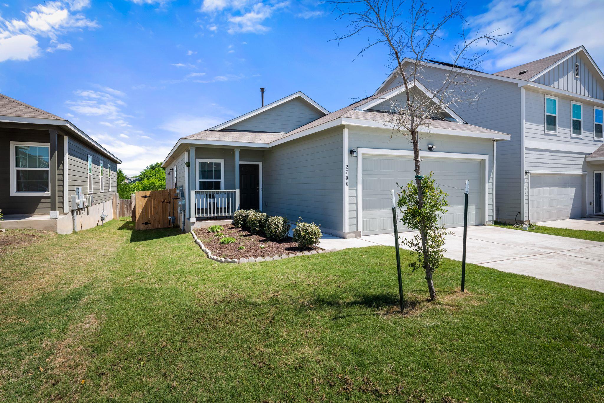 2700 Shimsham Dr Property Photo