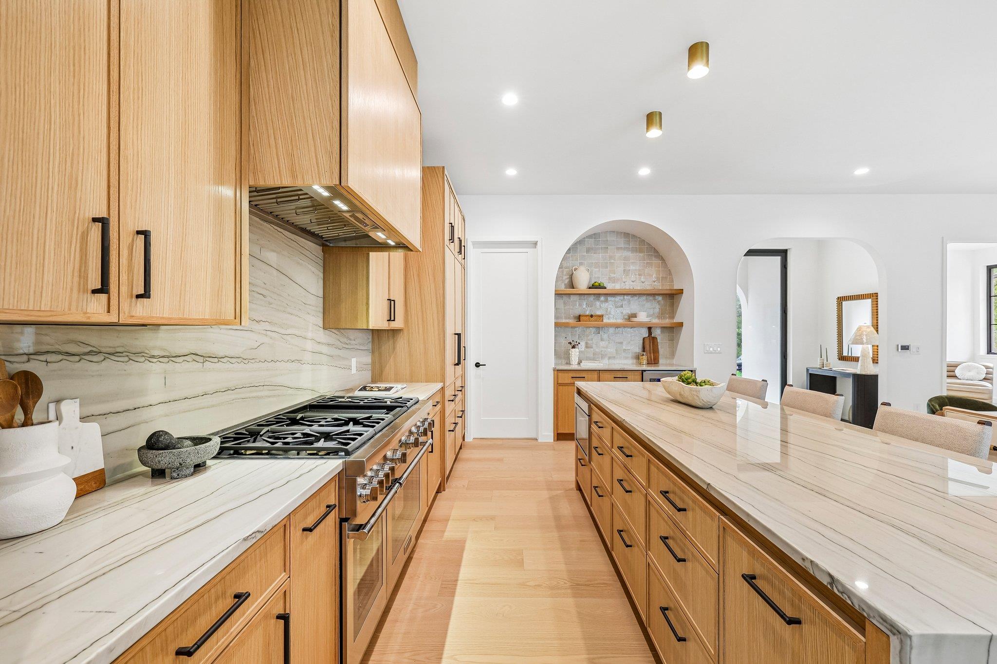 1709 Valeria St Property Photo 8