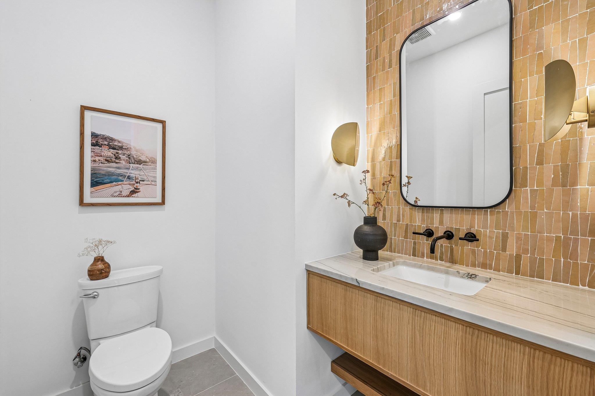 1709 Valeria St Property Photo 12