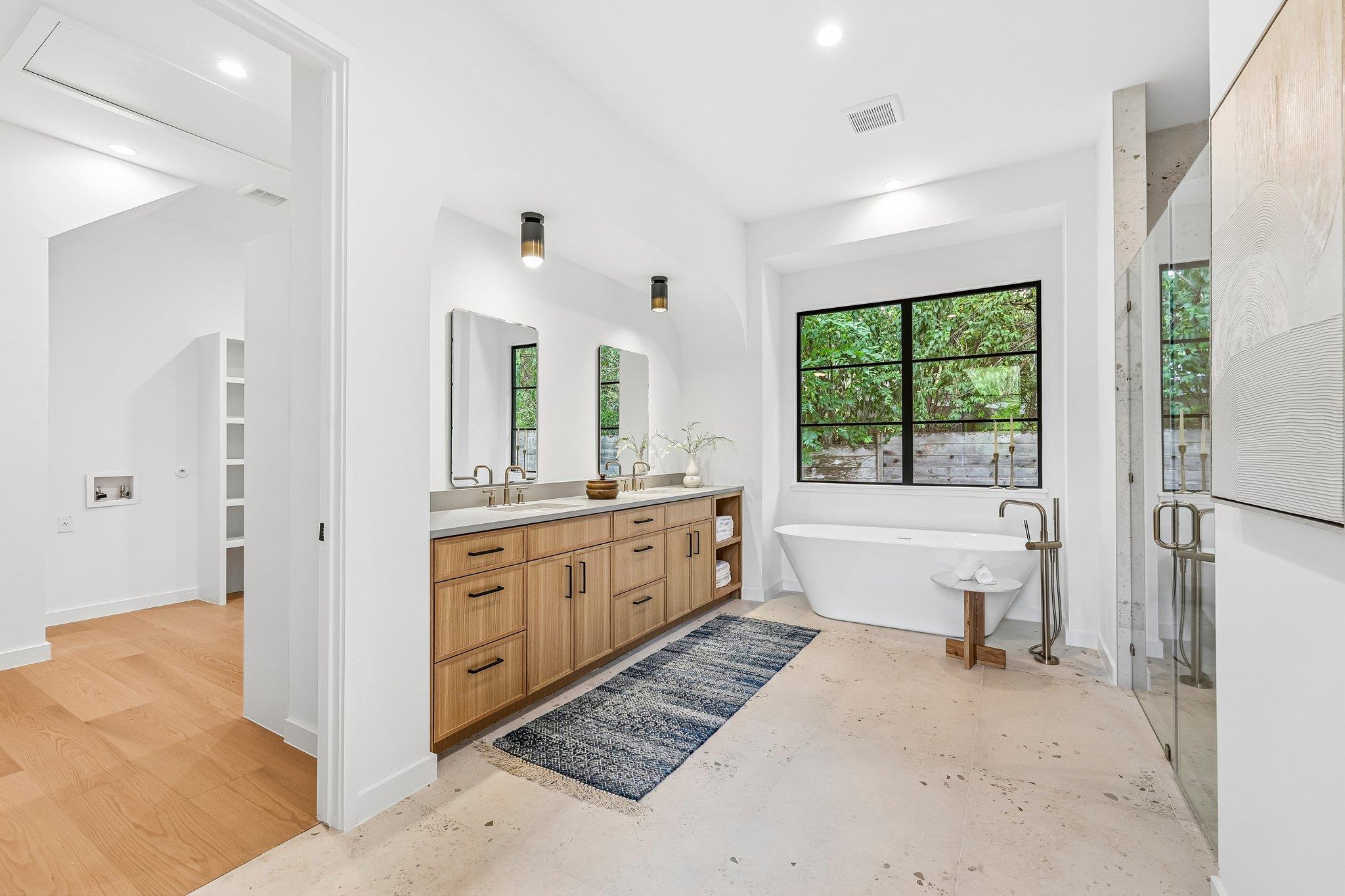 1709 Valeria St Property Photo 14