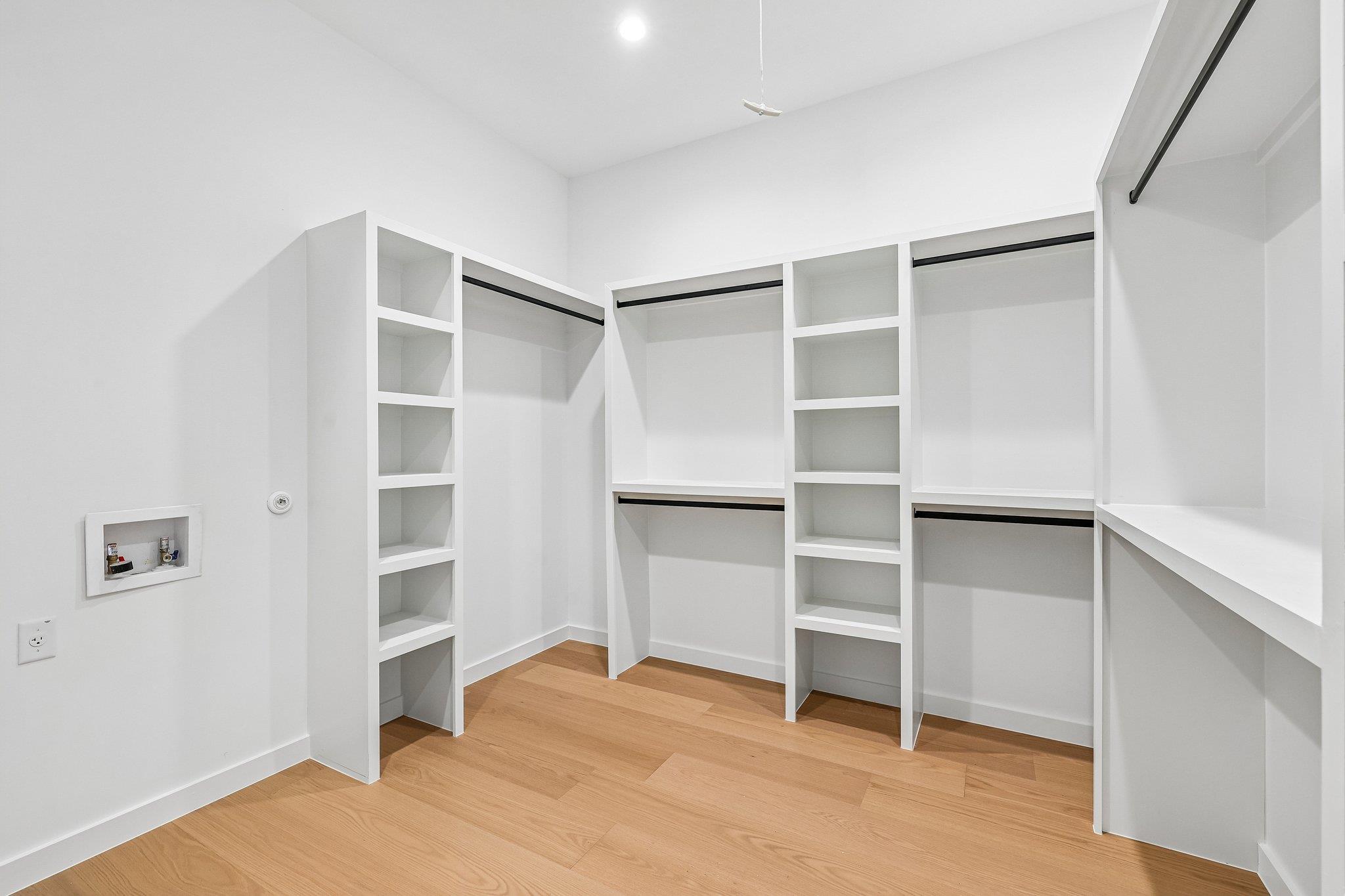 1709 Valeria St Property Photo 18