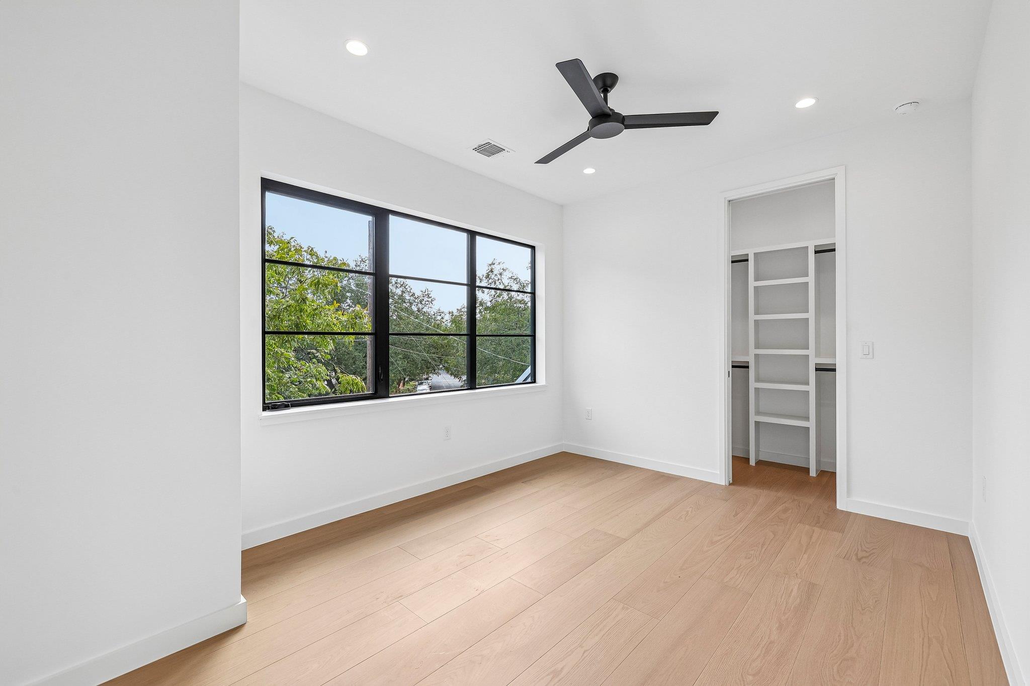 1709 Valeria St Property Photo 21