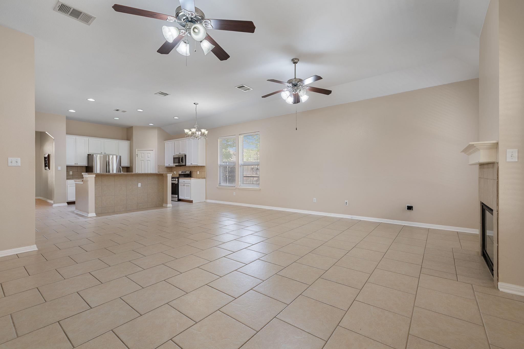 216 Cherry Laurel Dr Property Photo 8