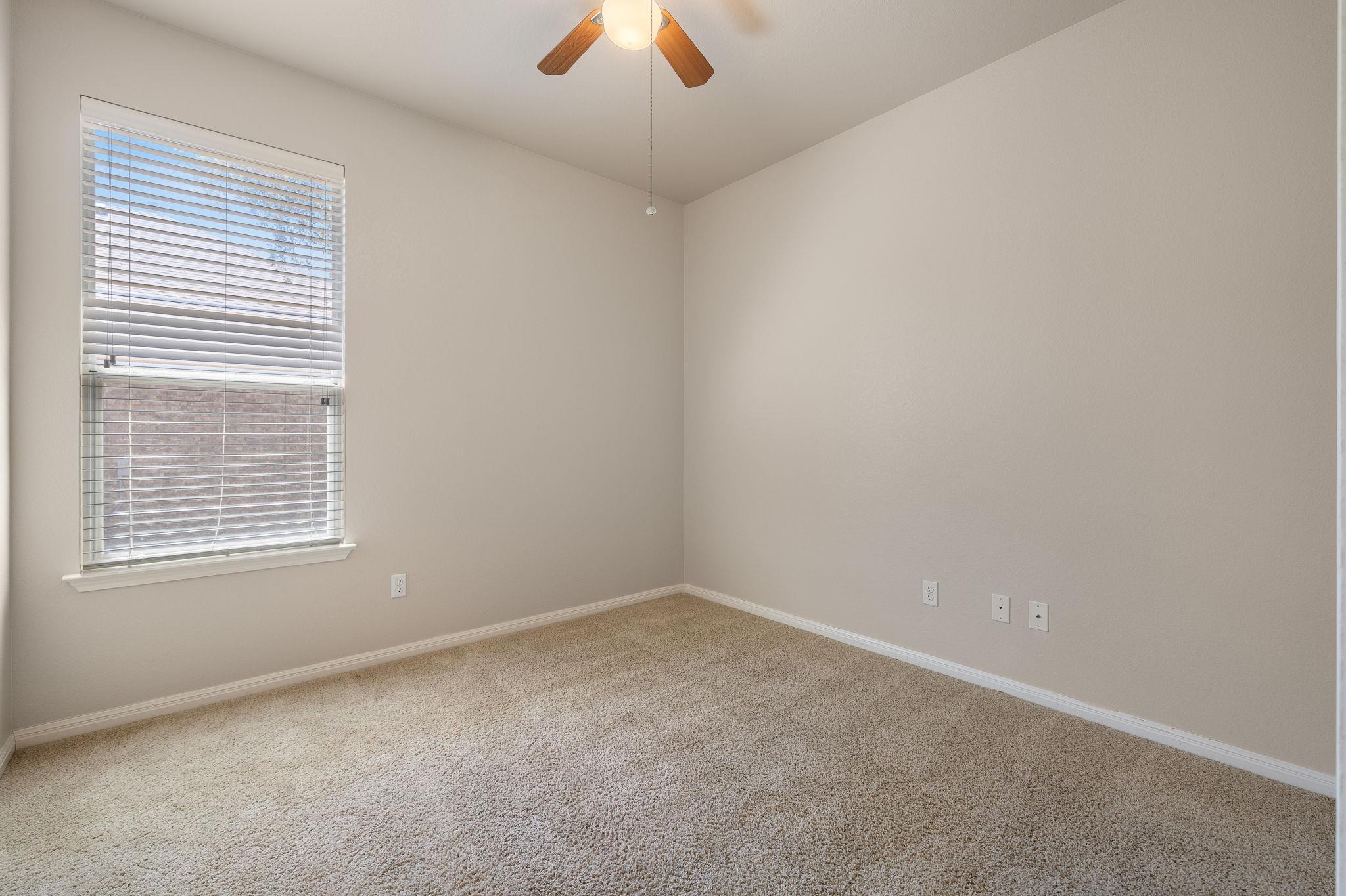 216 Cherry Laurel Dr Property Photo 15