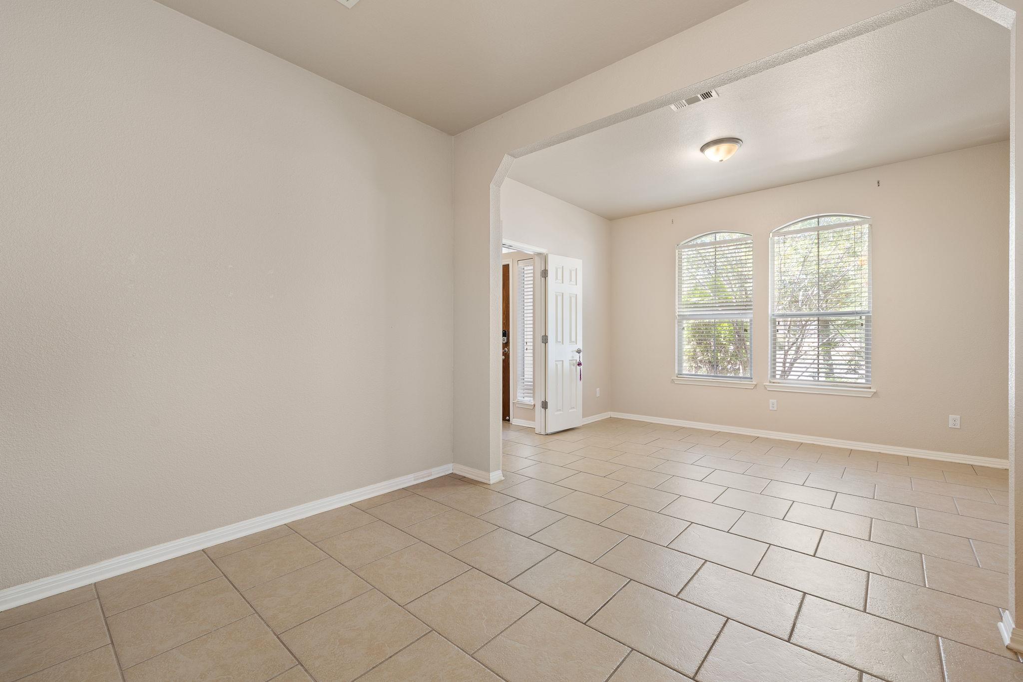 216 Cherry Laurel Dr Property Photo 17