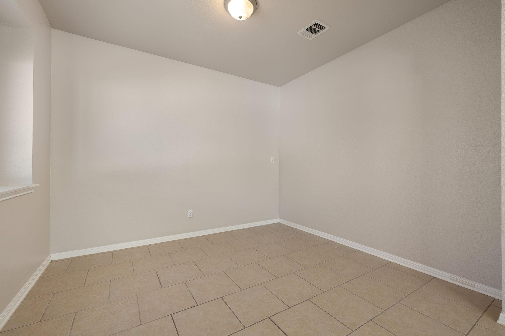 216 Cherry Laurel Dr Property Photo 18