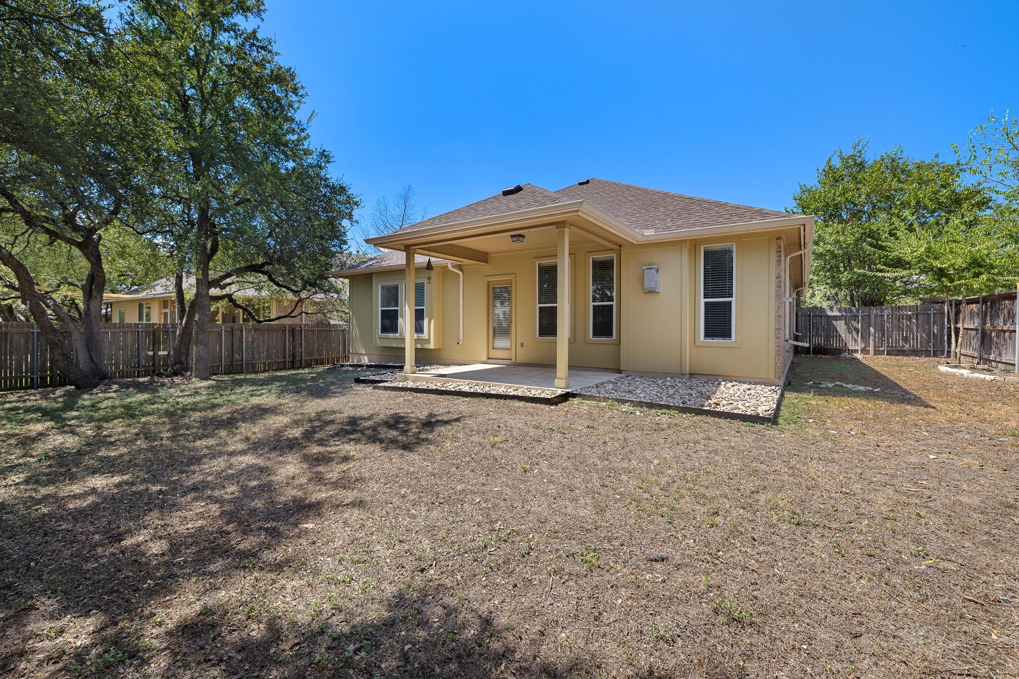 216 Cherry Laurel Dr Property Photo 21