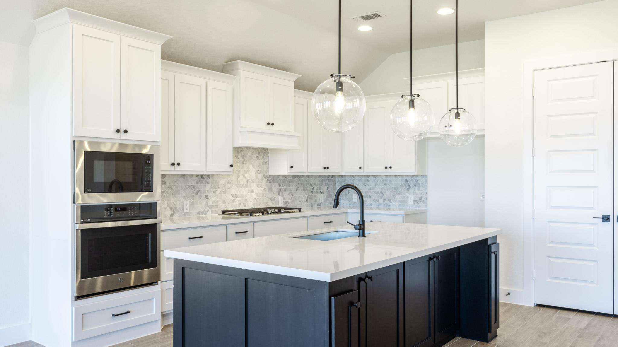 134 Palo Pinto Bnd Property Photo 6