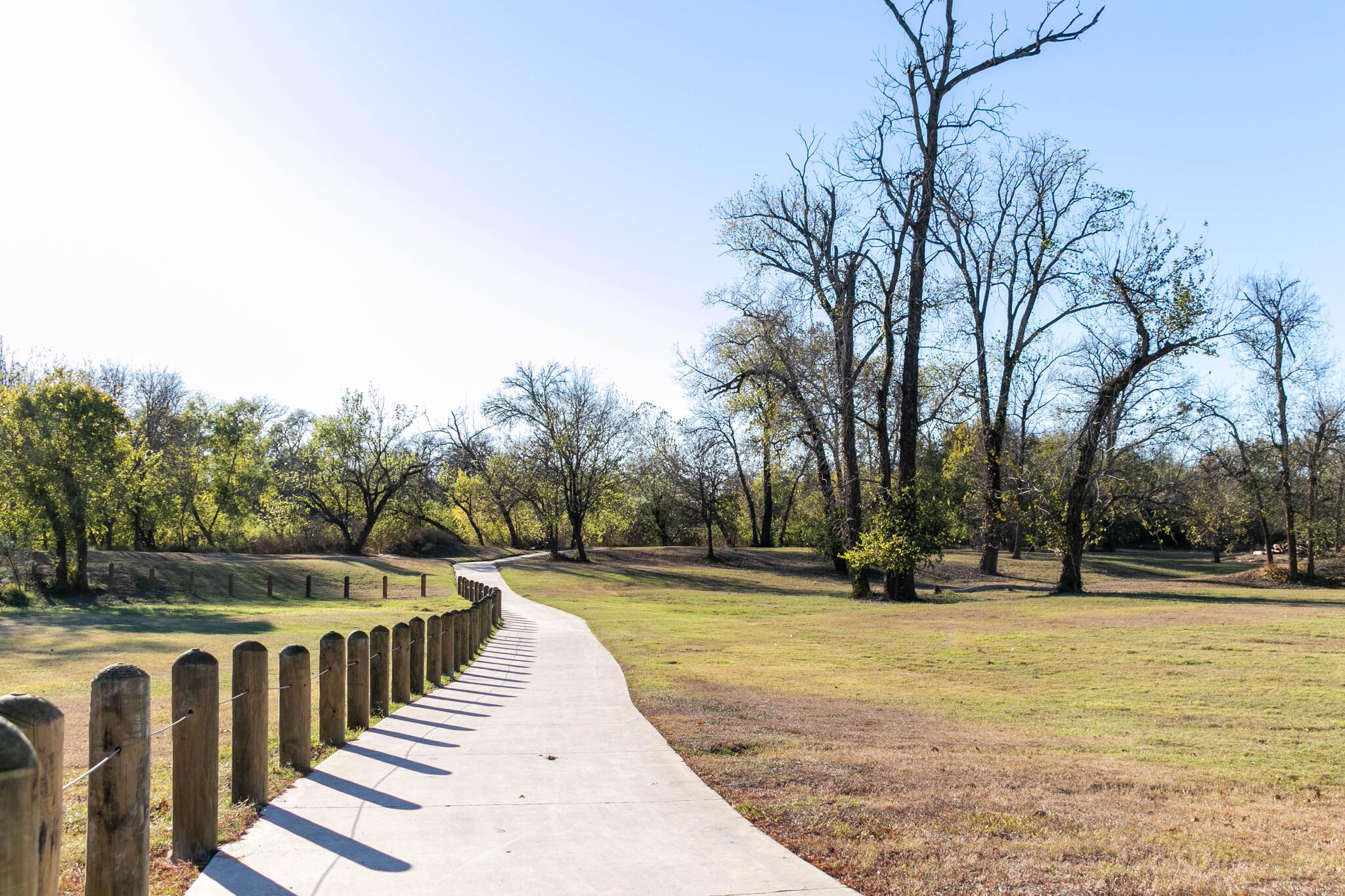 134 Palo Pinto Bnd Property Photo 28