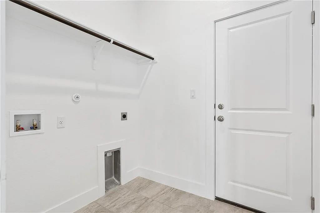 135 Horseshoe Cv Property Photo 26