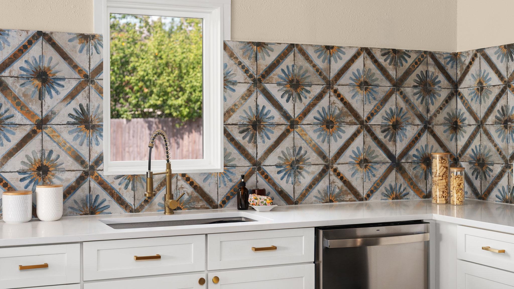 5807 Woodview Ave Property Photo 6