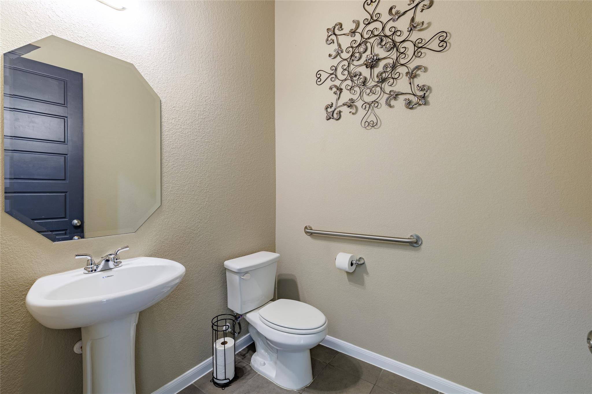 6768 Catania Loop Property Photo 4