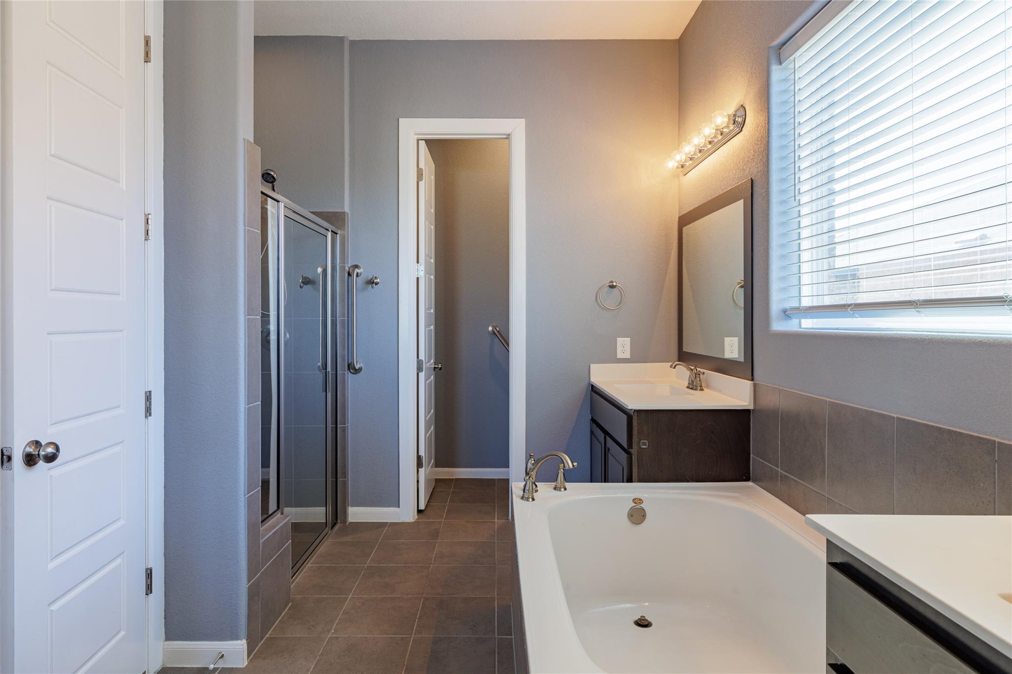 6768 Catania Loop Property Photo 12