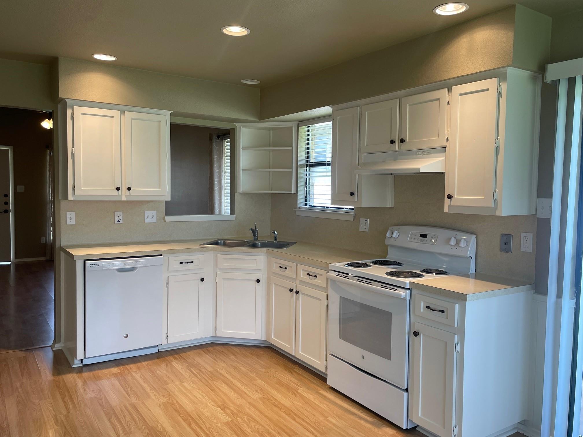 206 E Walter St #a Property Photo 3