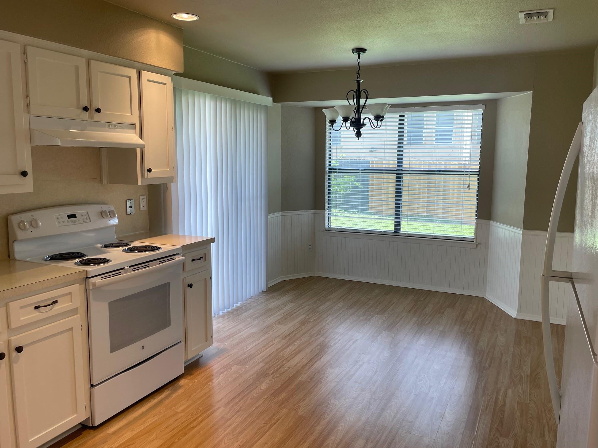 206 E Walter St #a Property Photo 4