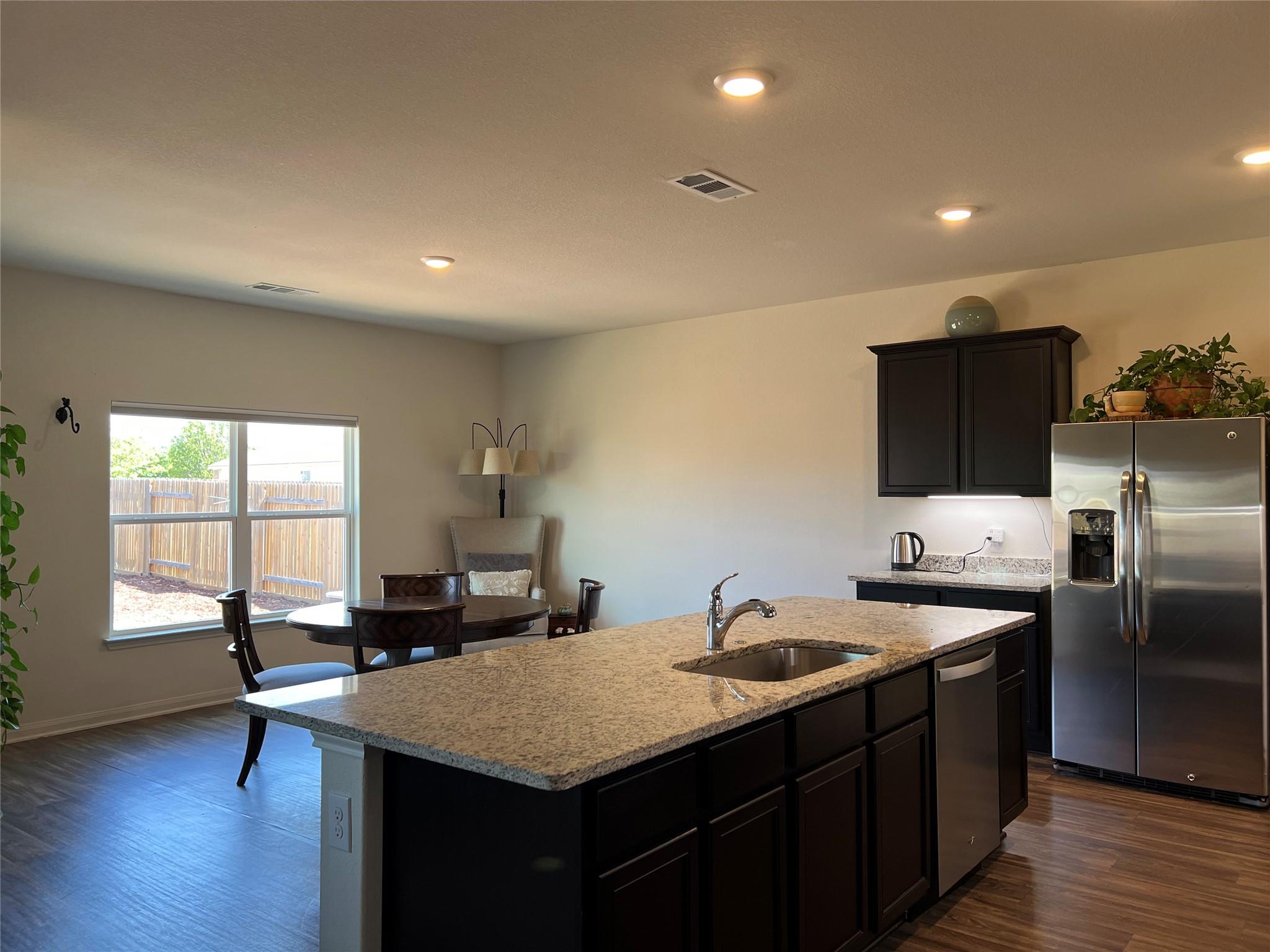 18728 Speculator Ln Property Photo 9
