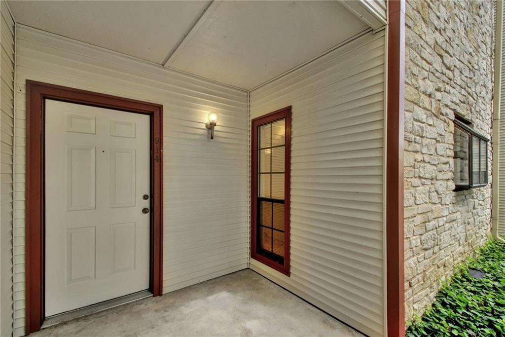1510 W North Loop Blvd #914 Property Photo 1