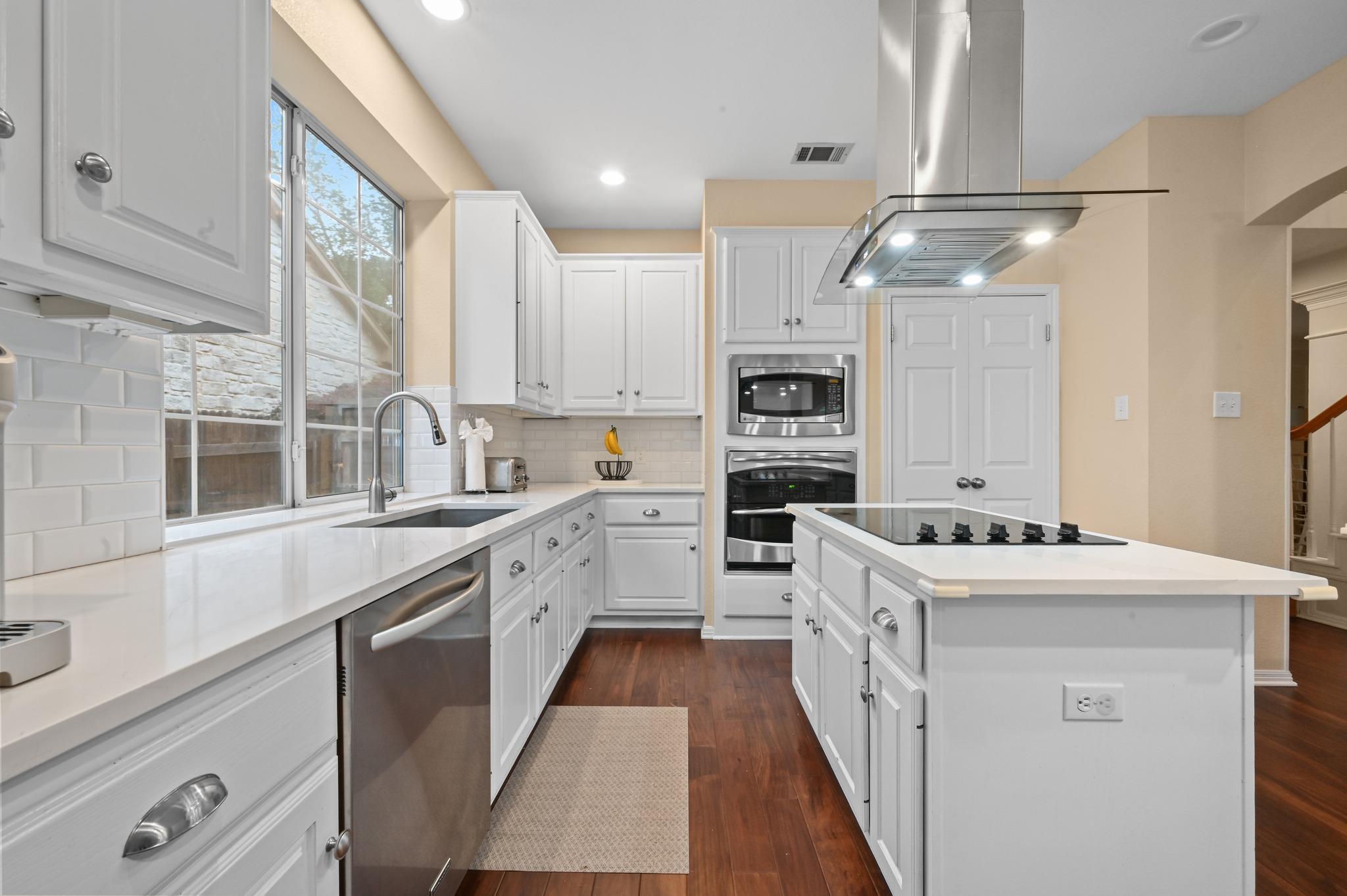11222 Tracton Ln Property Photo 19