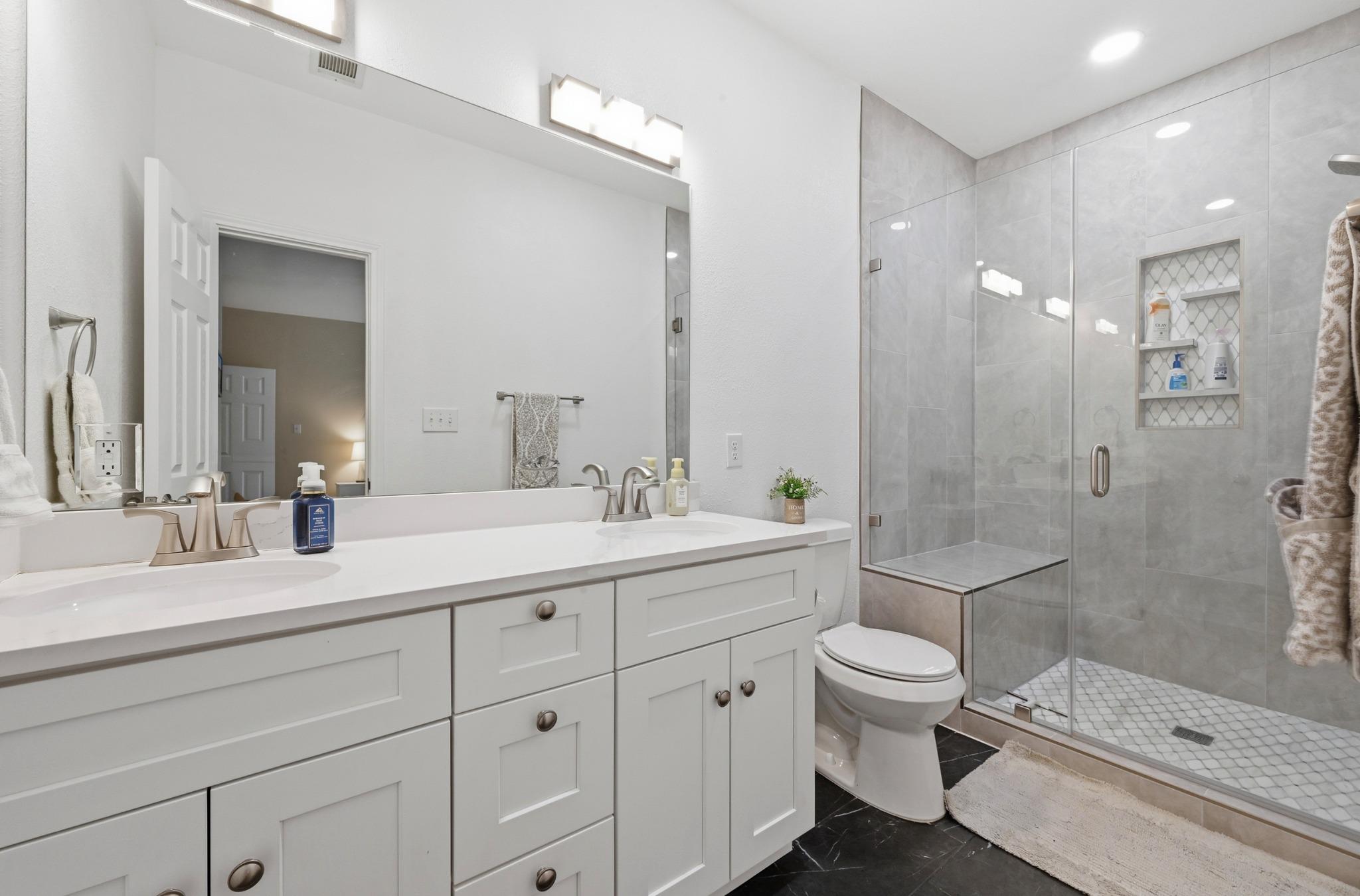11222 Tracton Ln Property Photo 23