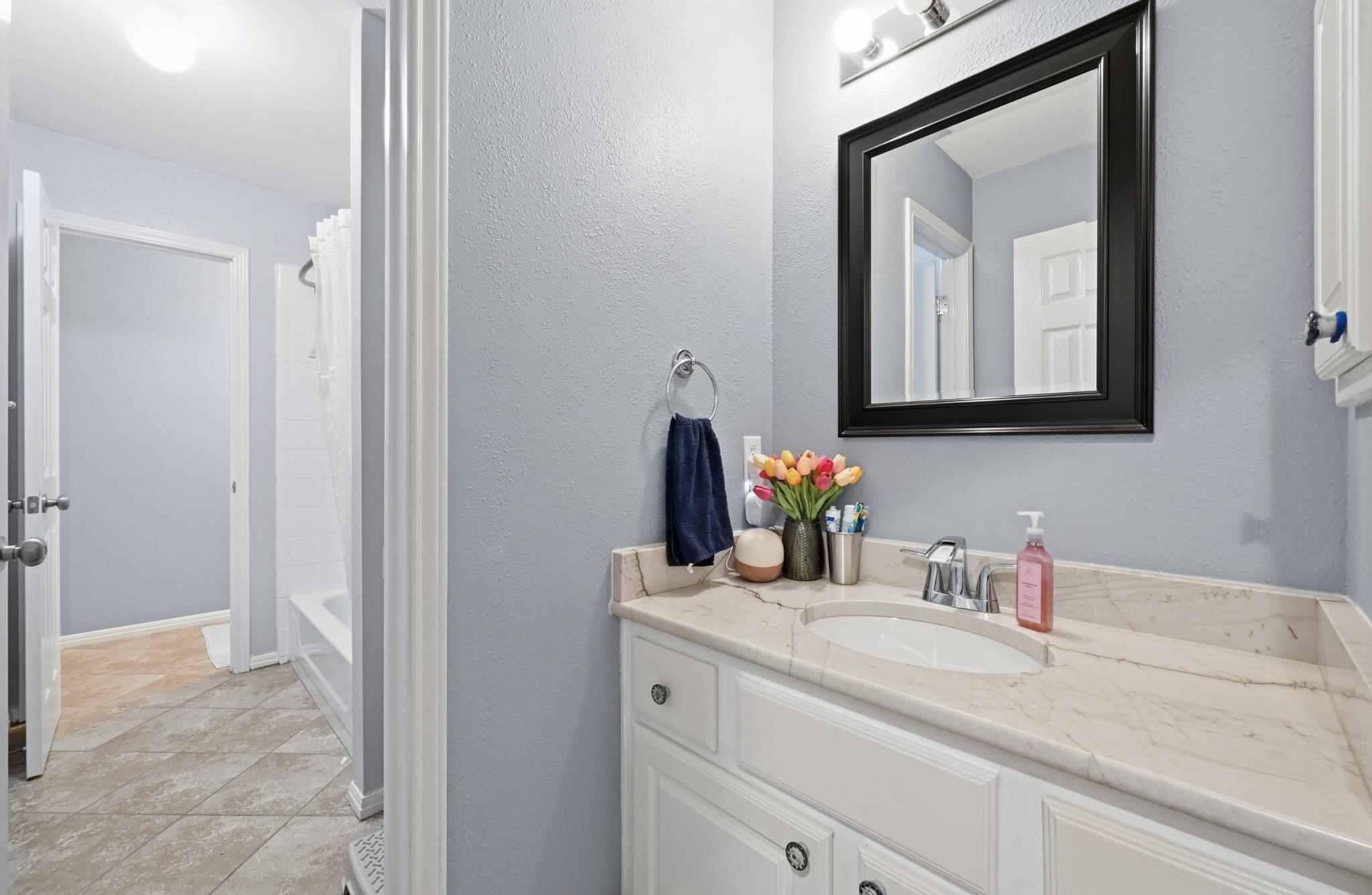 11222 Tracton Ln Property Photo 32