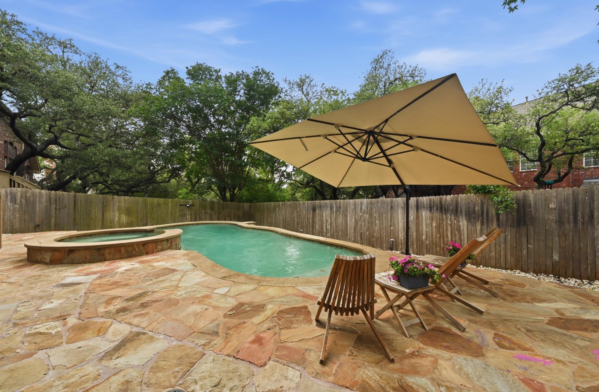 11222 Tracton Ln Property Photo 35