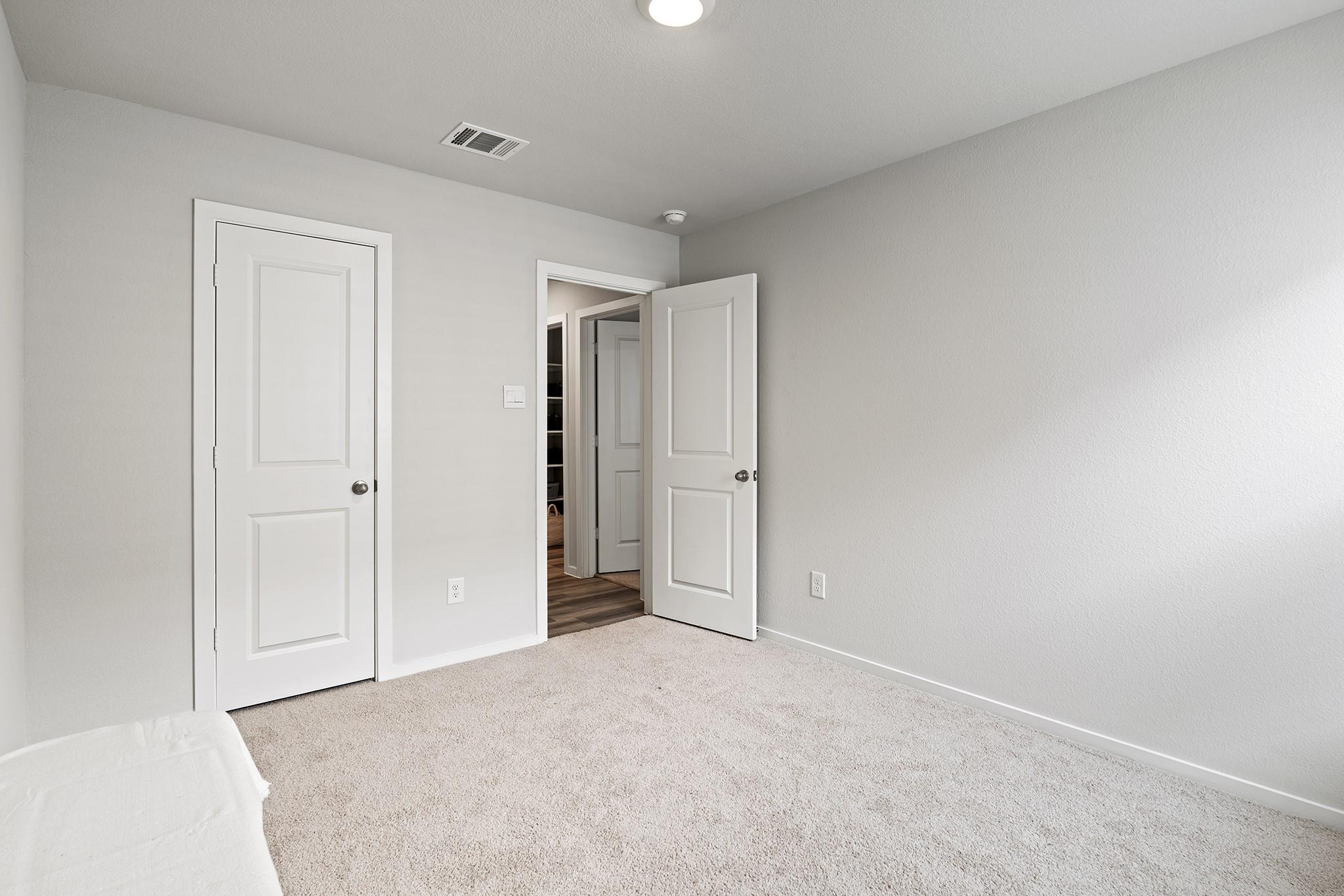 405 Perry Pl Property Photo 16