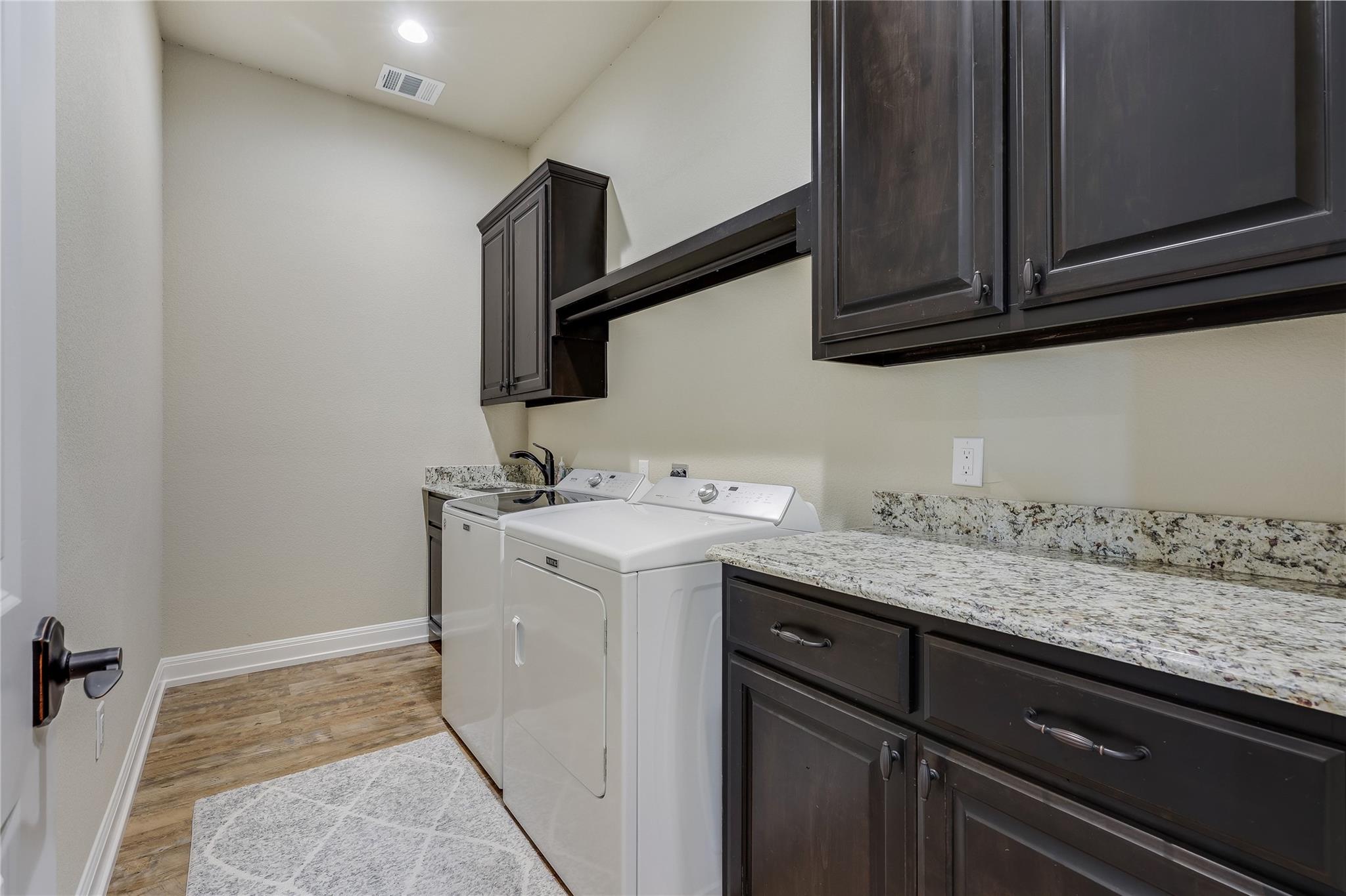 304 Aldea Cv Property Photo 17