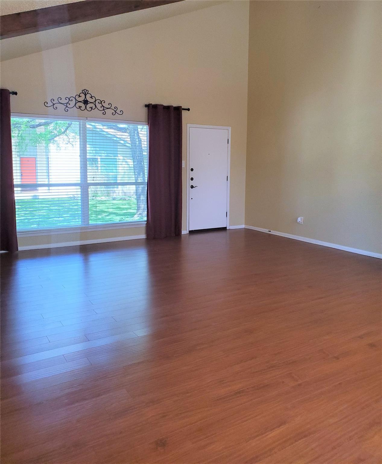 11905 Bell Ave #a Property Photo 2
