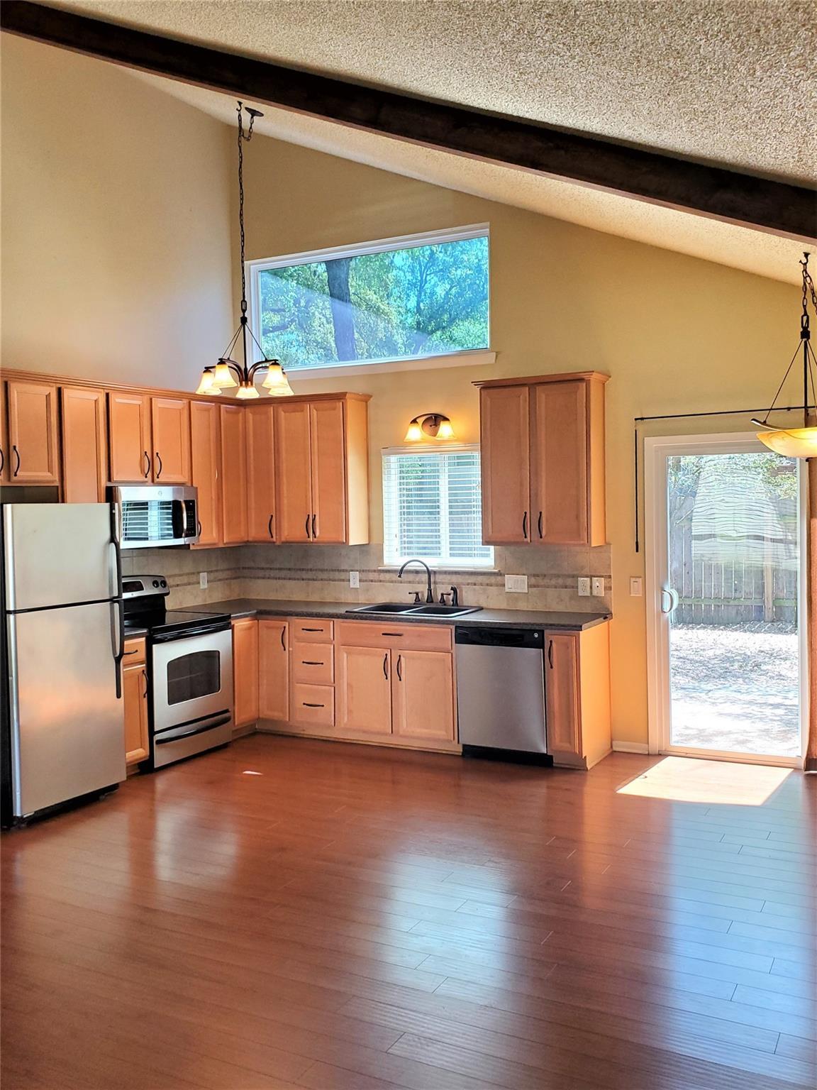 11905 Bell Ave #a Property Photo 6